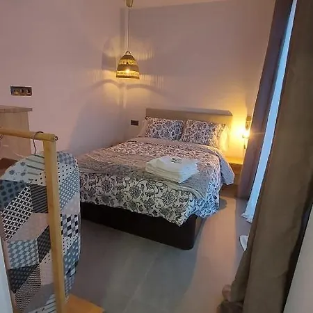 Rent4 Mercedes شقة